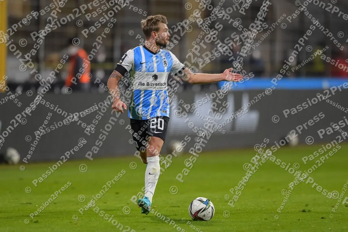 M60FCK_20220301_1122