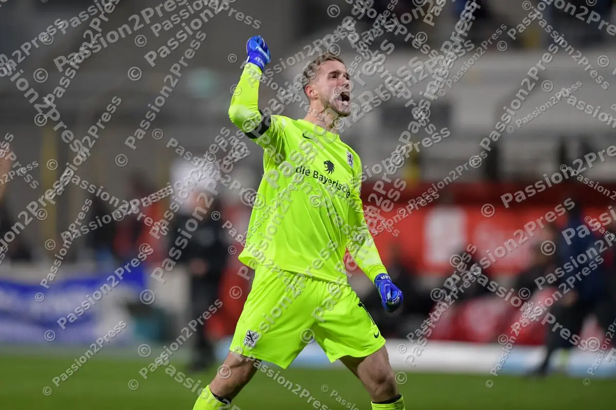 M60FCK_20220301_1674