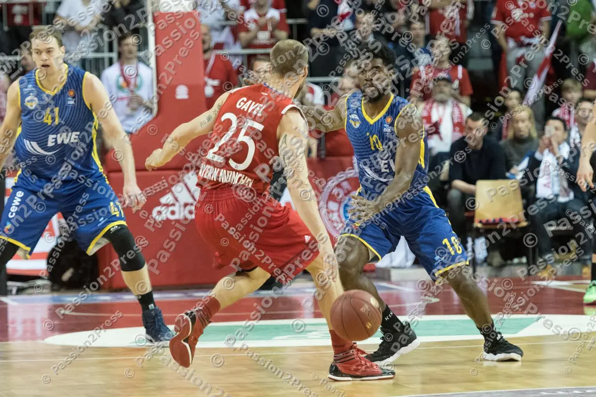 mf_FCBBOLD_20170422_0057