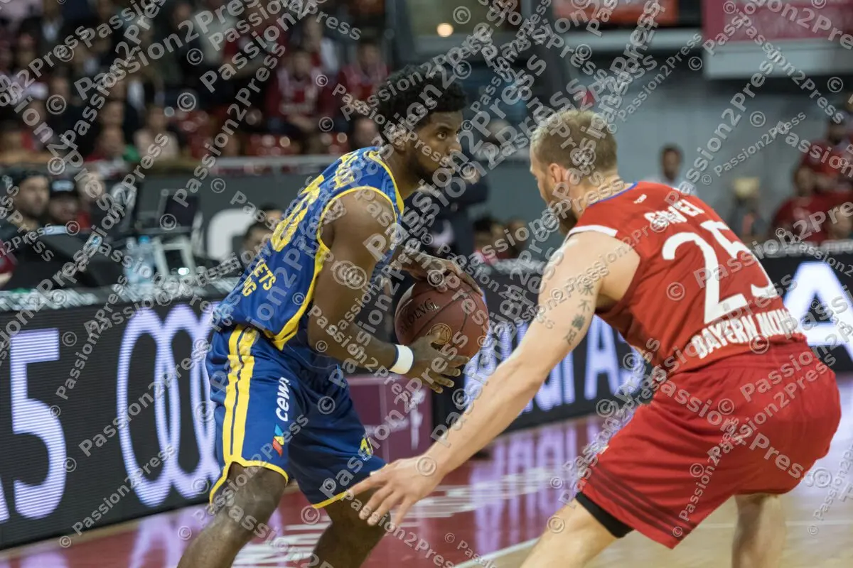 mf_FCBBOLD_20170422_0083