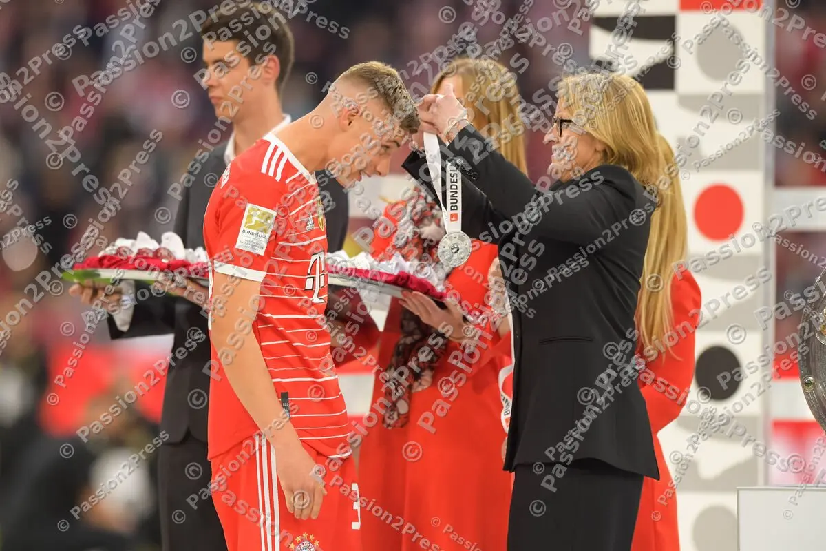 FCBVFB_20220508_1900