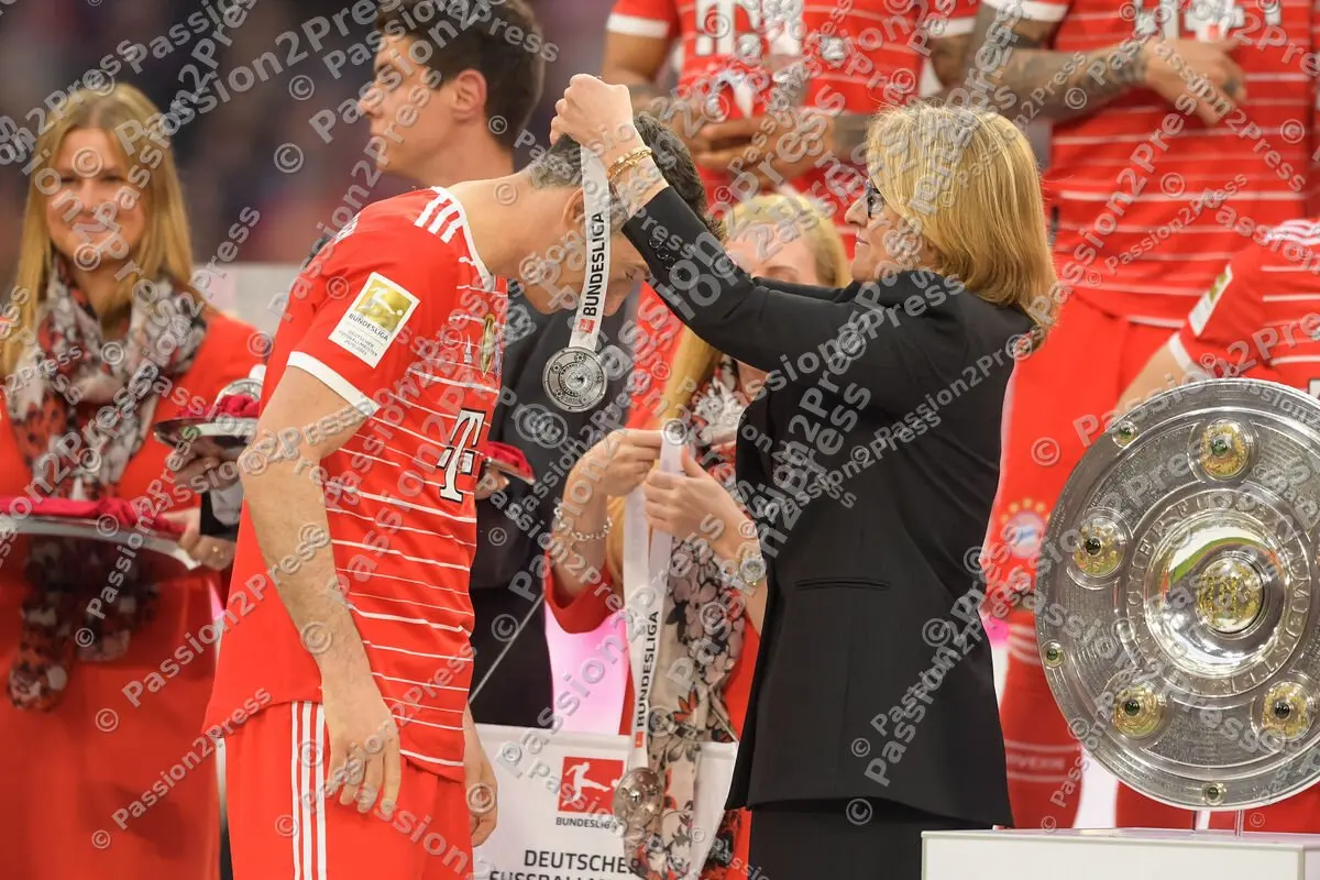 FCBVFB_20220508_2120