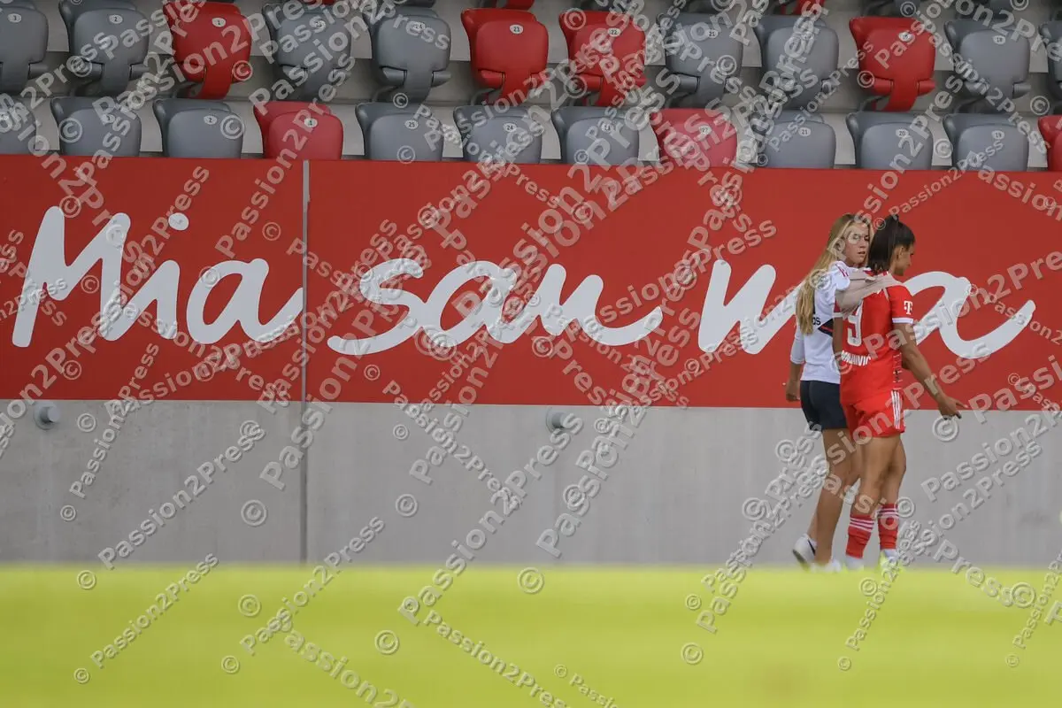 20220826 FC Bayern München Frauen - Atletico Madrid