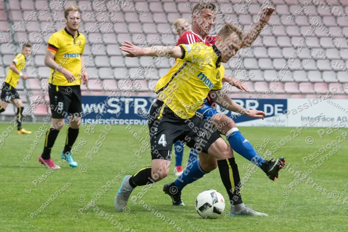 mf_UHGBAY_20170513_0346