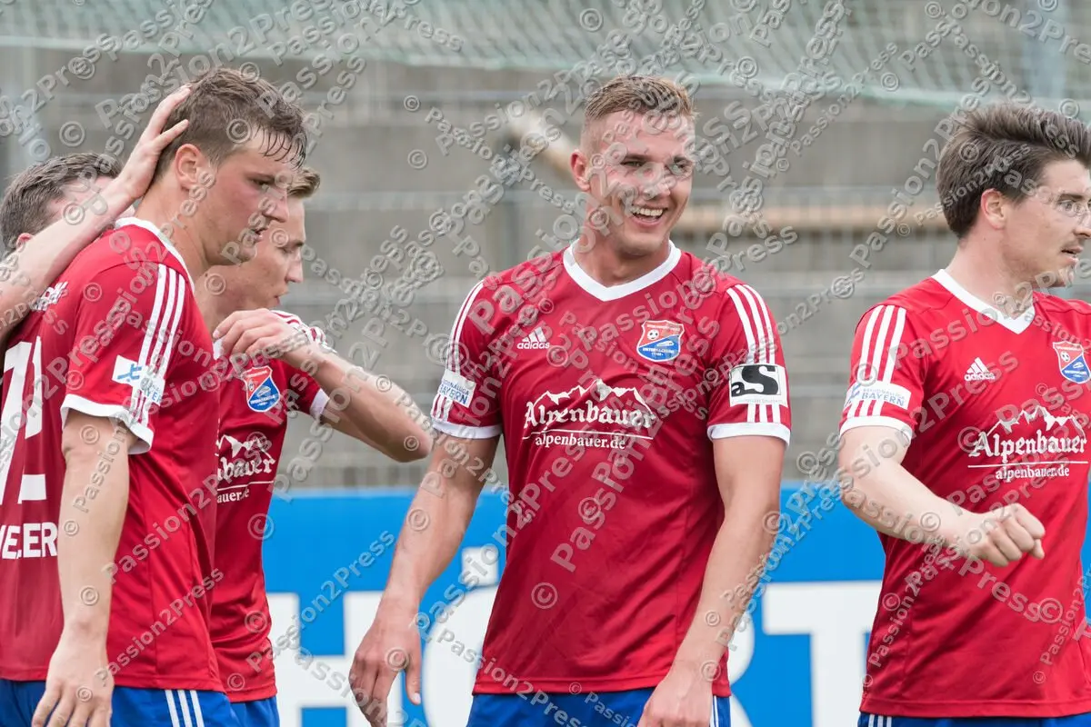 mf_UHGBAY_20170513_0575