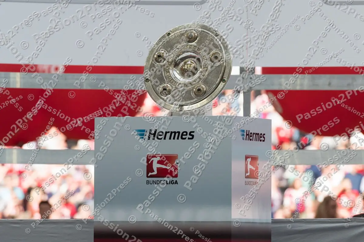 mf_FCBSCF_20170520_2009