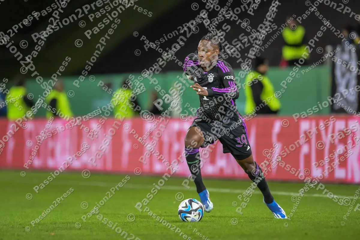 FCSFCB_20231101_0242