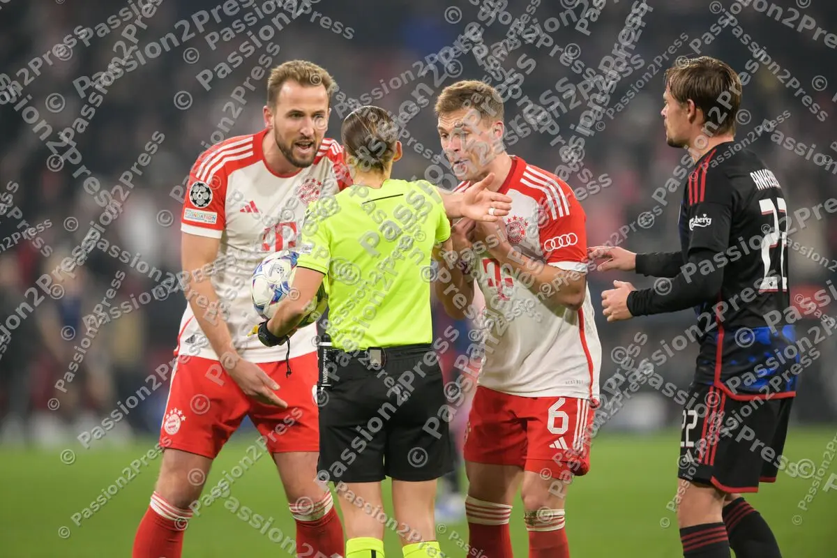 FCBFCK_20231129_1861