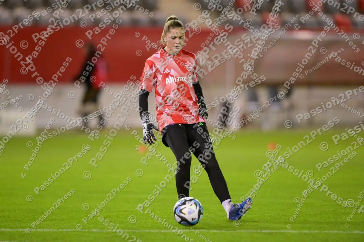 FCBFB04_20231211_0041