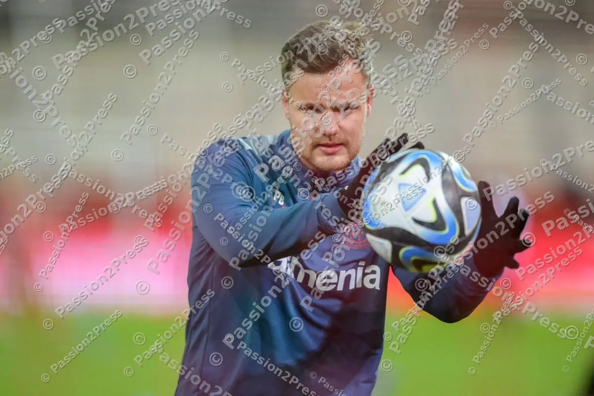 FCBFB04_20231211_0110