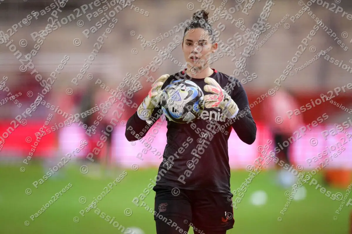 FCBFB04_20231211_0174