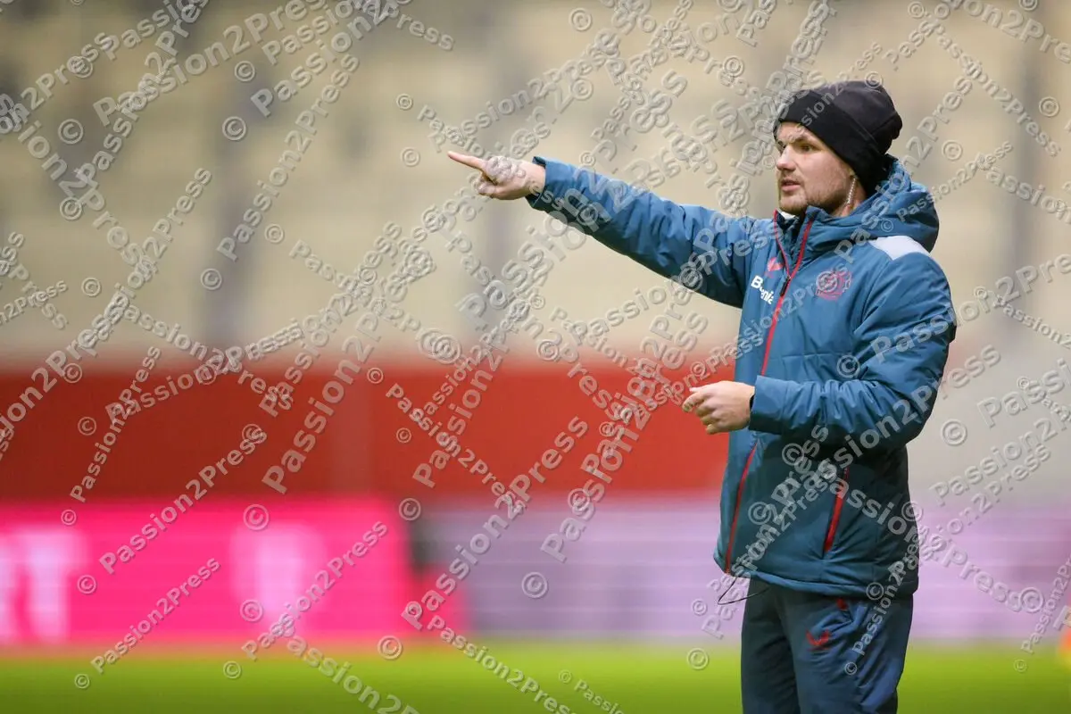 FCBFB04_20231211_1285