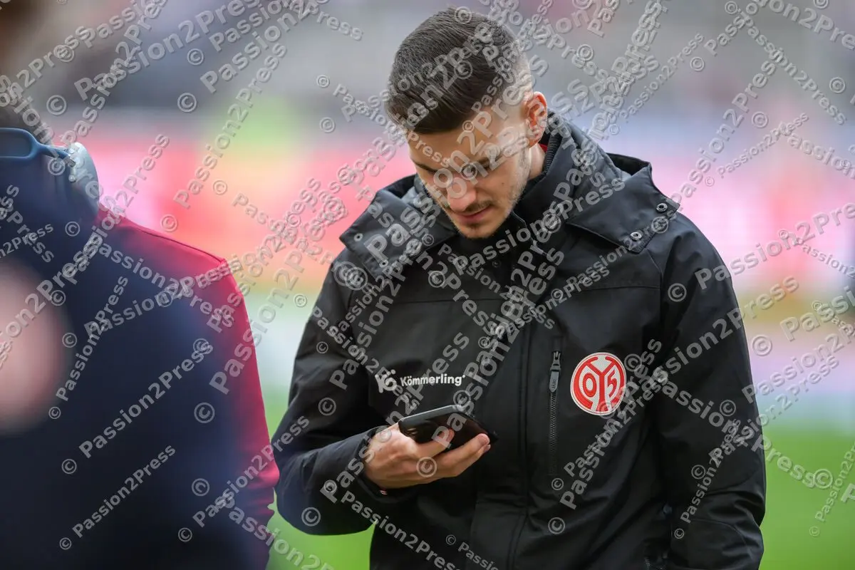 VFBM05_20240211_0069