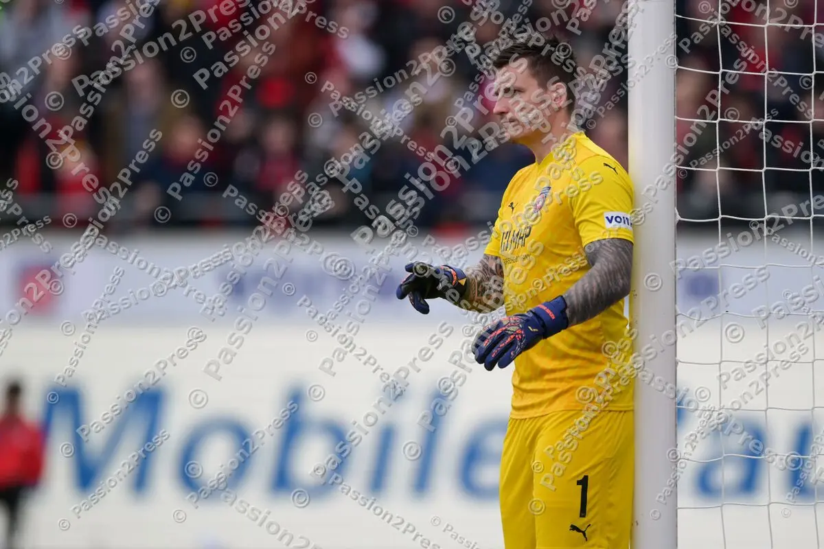 FCHB04_20240217_1166