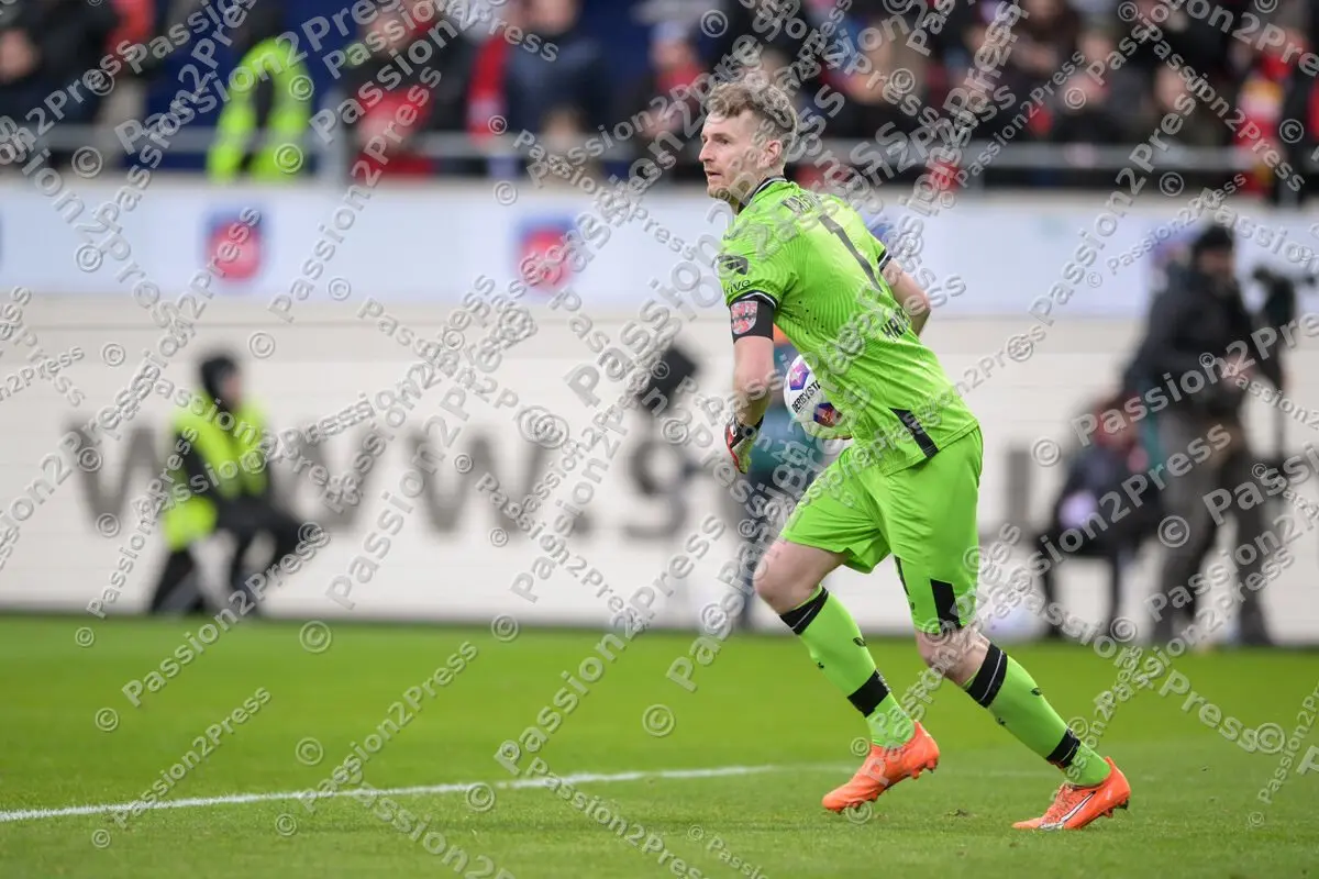 FCHB04_20240217_1860