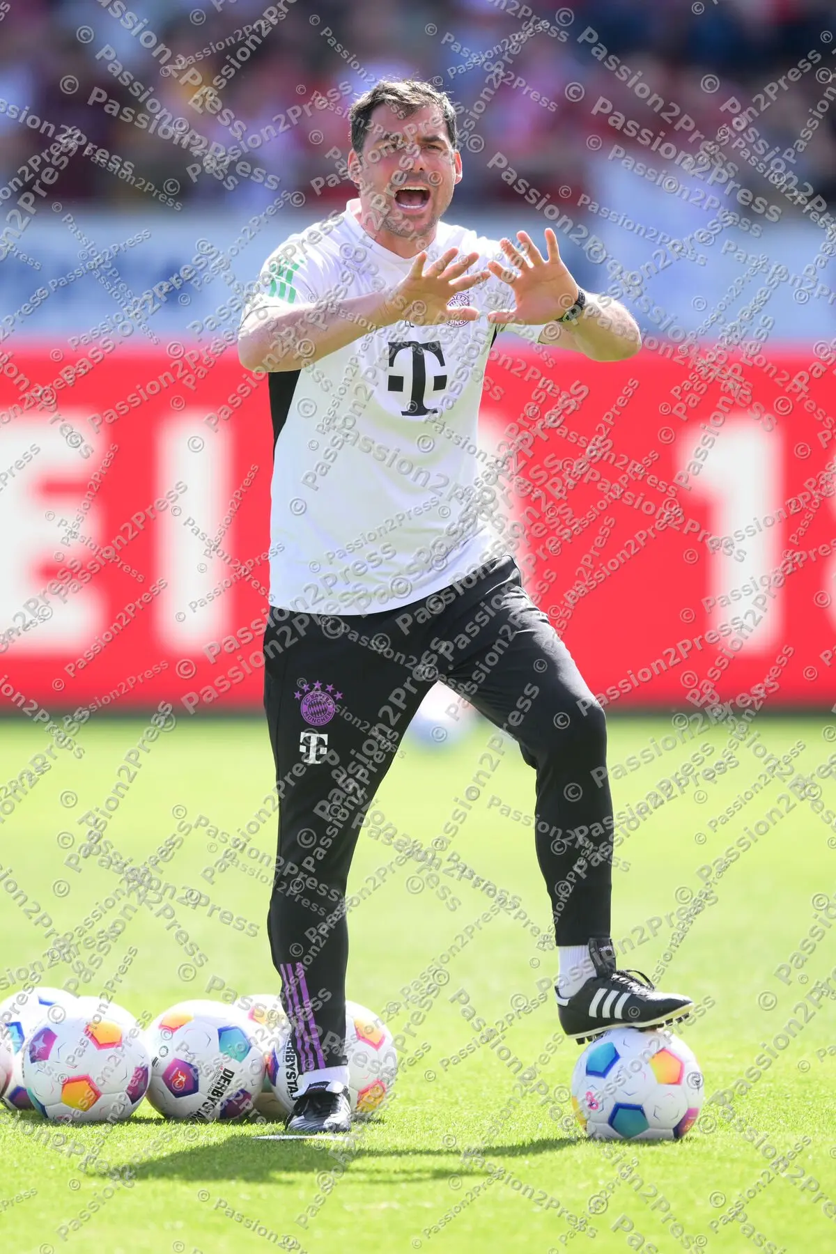 HDHFCB_20240406_0612