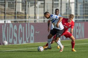 FCBWM20201025_0181