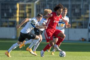 FCBWM20201025_0338