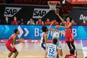 201113 FC Bayern Basketball - Valencia Basket