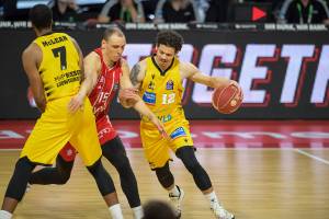 FCBLWB_20210604_0111
