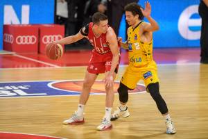 FCBLWB_20210604_0340