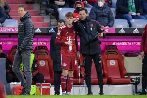 FCBGF_20220220_2133