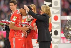 FCBVfB_20220508_1929