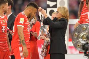 FCBVfB_20220508_2049