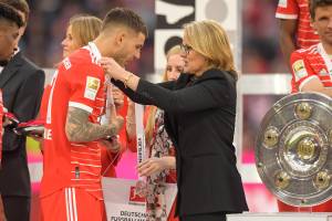 FCBVfB_20220508_2055