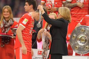 FCBVfB_20220508_2120